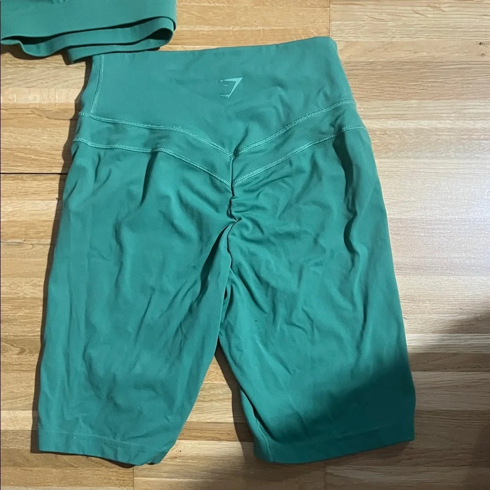 Gymshark Green Whitney Simmons Set - Picture 3 of 3